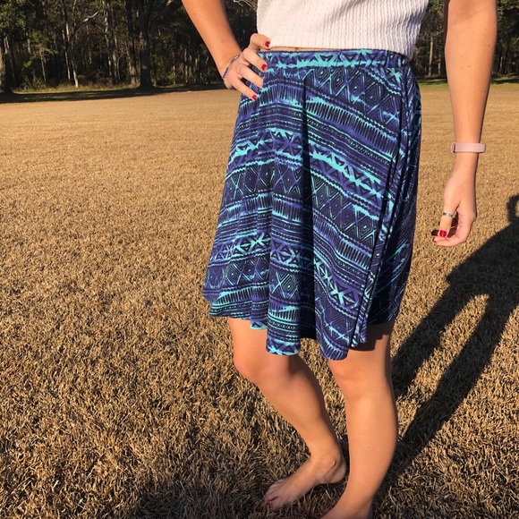 Tribal print skirt - Picture 3 of 3
